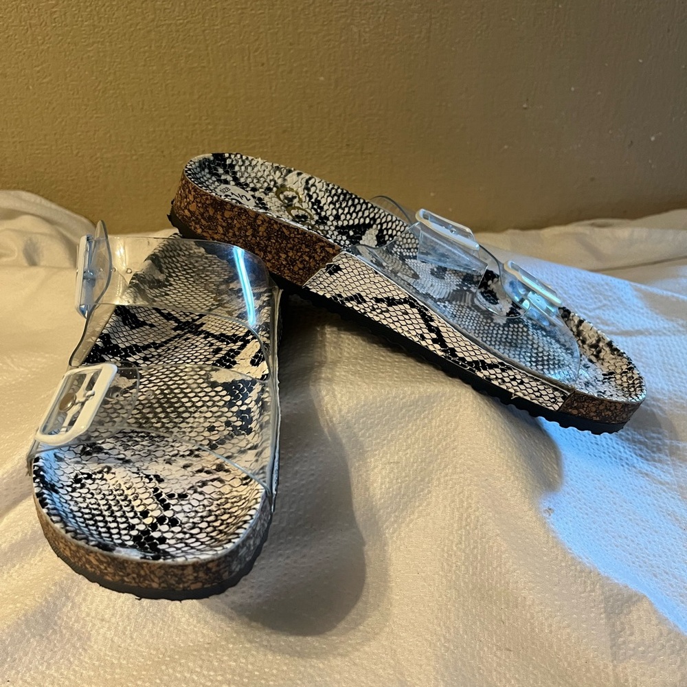 NWOB Cocci Slide Sandals